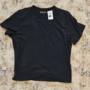Abercrombie & Fitch Black Short Sleeve Tee